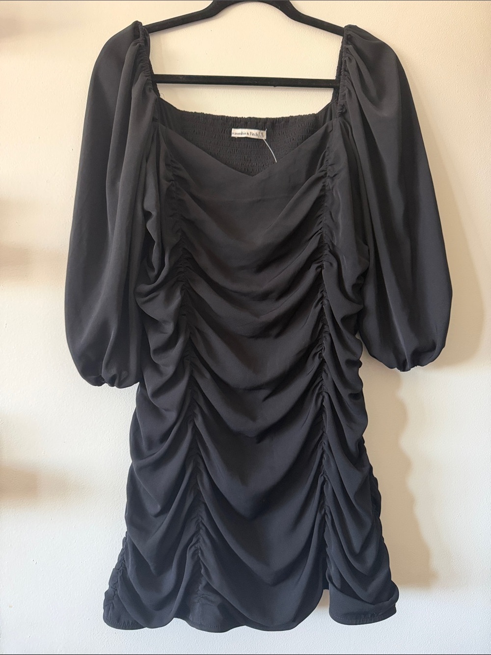 Abercrombie & Fitch|Ruched Mini Dress w/Balloon Sleeves| Black|XL|EUC